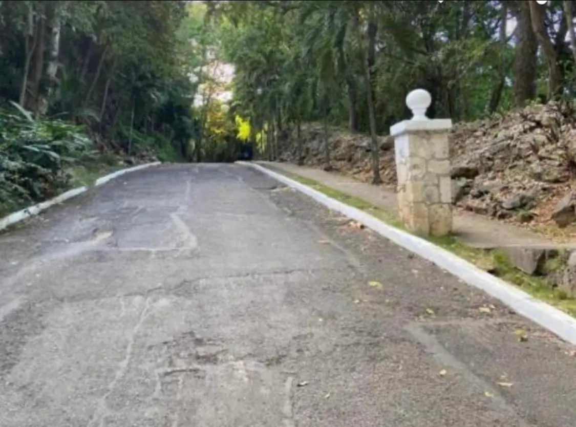 Tropical Escape Studio - 5 Min Walk To Ochi Beach & Nearby Hotspots Ocho Rios Apartamento