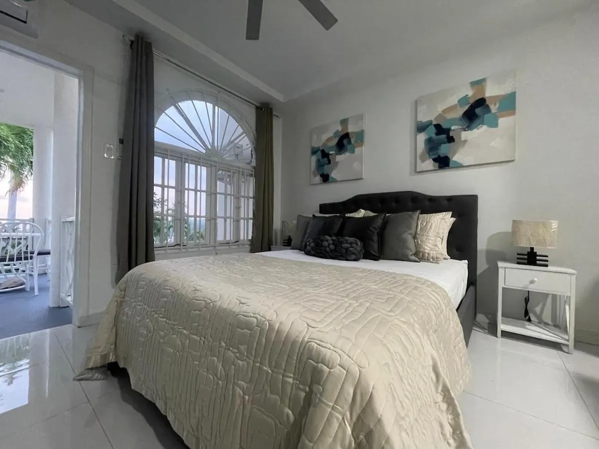 Apartamento Tropical Escape Studio - 5 Min Walk To Ochi Beach & Nearby Hotspots Ocho Rios